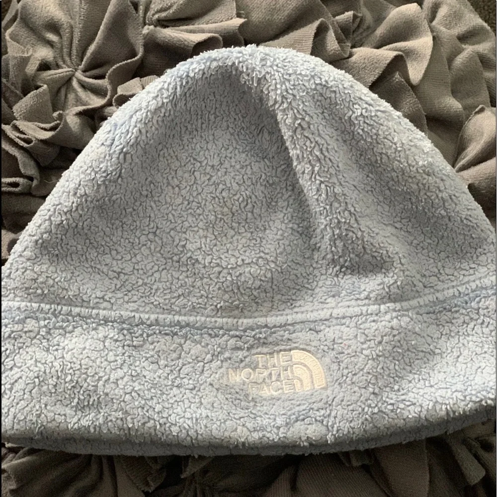 THE NORTH FACE GIRLS BLUE BEANIE HAT